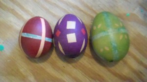 Dye easter eggs - How to Dye Easter Eggs with Masking Tape - Ukrainian batik eggs