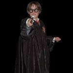 Harry Potter Costume Tutorial Part 2: Easy No-Sew Robe, Crest, & Glasses