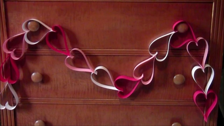 Super Easy Valentine's Day Hearts Garland