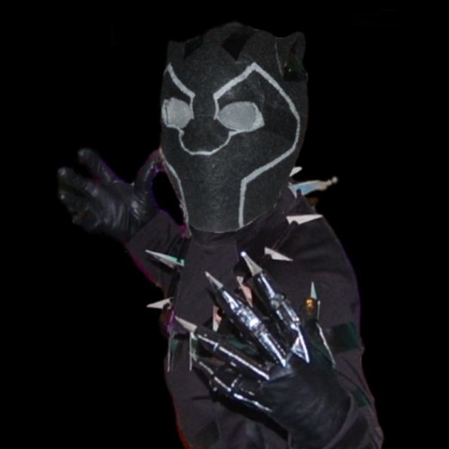 DIY Black Panther Claw Necklace and Gloves Tutorial