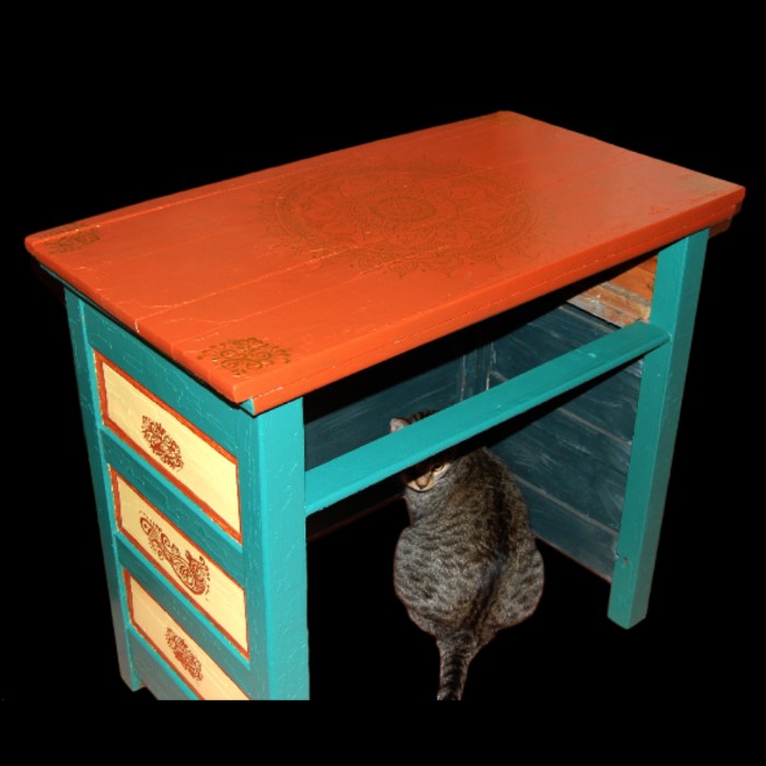 DIY Upcycled Tricolor Mandala Desk square