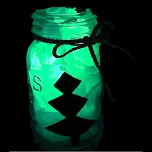 Easy DIY Mason Jar Christmas Silhouette Lanterns