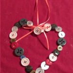 Cheap and Easy Button Valentine Heart Wreath
