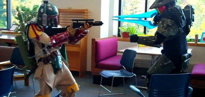 Minimalistic Cosplaying