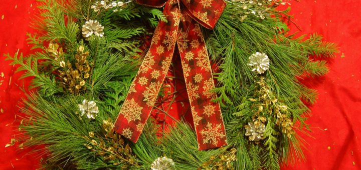 How to Make a Christmas Wreath with Evergreens