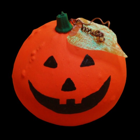 How To Turn A Gourd Into A Pumpkin