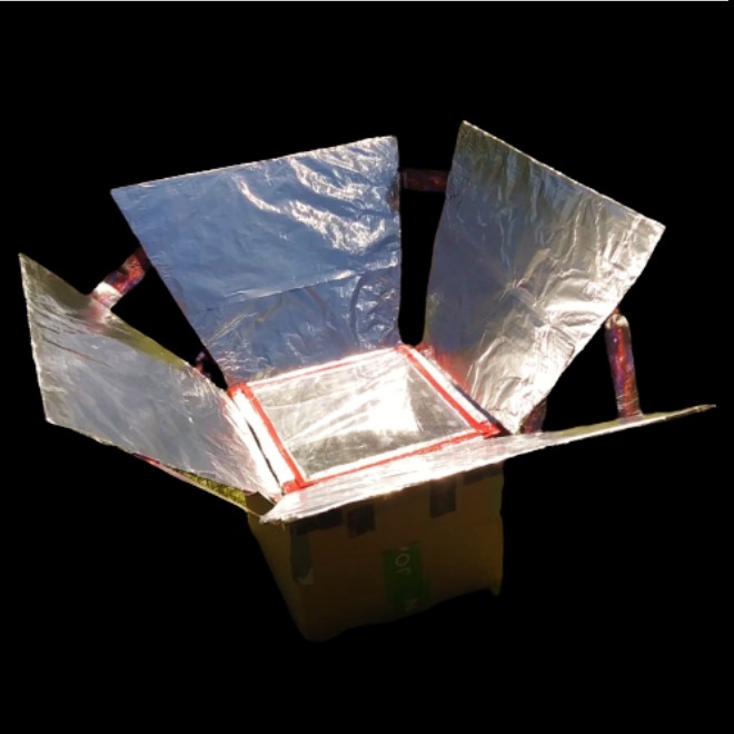 DIY Solar Oven From A Cardboard Box