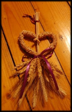 Wheat Weaving Tutorial: Devonshire Heart ~ The Woodland Elf