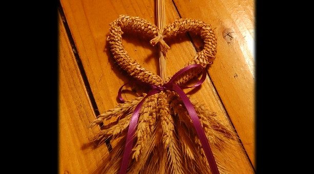 Wheat Weaving Tutorial - Devonshire Heart