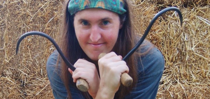 How To Use Hay Hooks