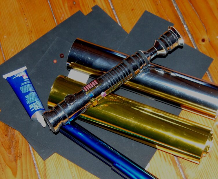 Aayla Secura Lightsaber Kit